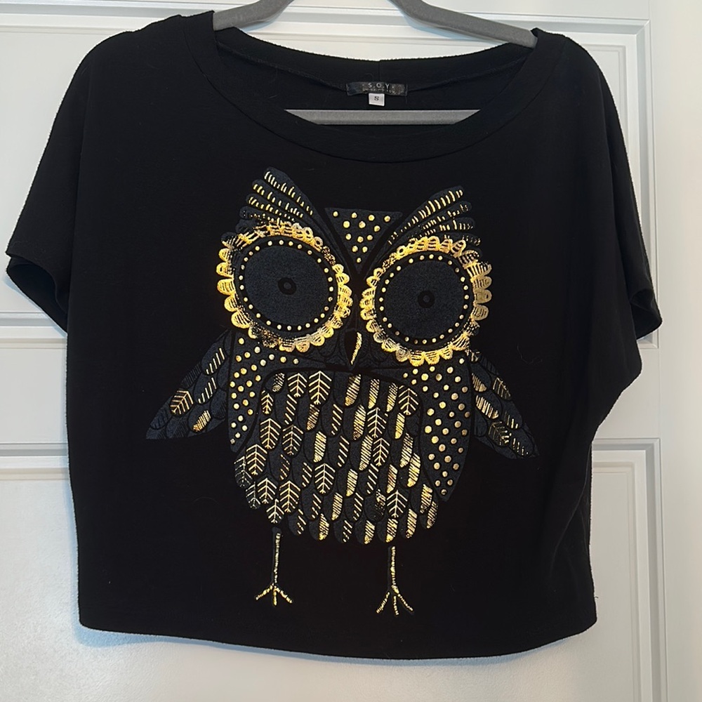 Black and Gold Owl Graphic Crop Tee